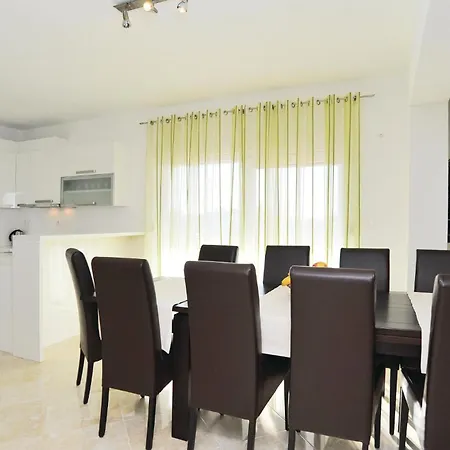 Tatil Evi 25