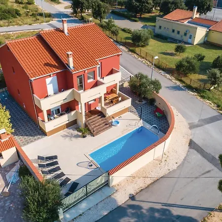Holiday home Lovely In With Wifi Pakostane